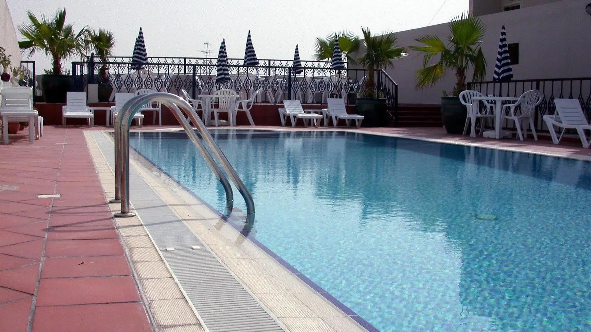 **** Апарт-отель Winchester Grand Hotel Apartment Дубай ОАЭ